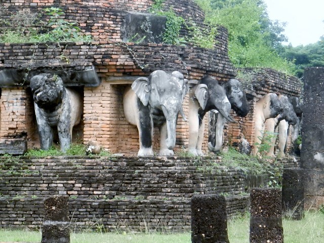 Spectacular ancient temples remains are found throughout Old Sukhothai.